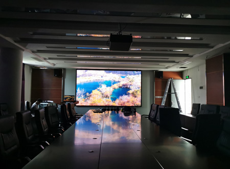 深圳市盛世天合光电有限公司客户案例深圳大学会议显示屏